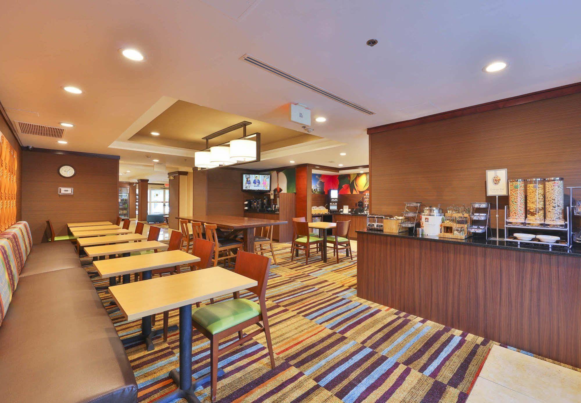 Fairfield Inn By Marriott Lexington Park Patuxent River Naval Air Station מראה חיצוני תמונה